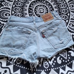 Levis distressed shorts